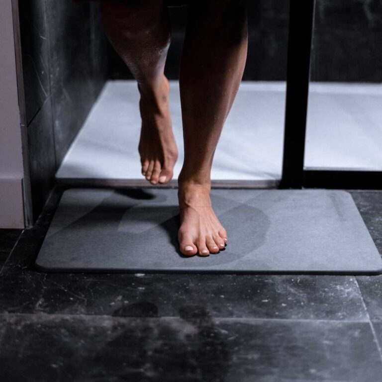 Tapis salle de bain antidérapant - Diatomite pour un séchage instantané