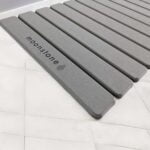 Tapis de bain Agilis en pierre diatomite