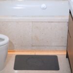 Tapis de bain Noir Onyx en diatomite Essence