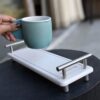 Accessoires de bain en pierre grande taille absorbants et élégants.