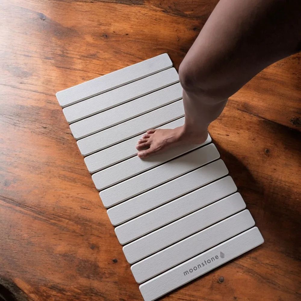 Grand tapis de bain Gris Nuage en diatomite Agilis XL