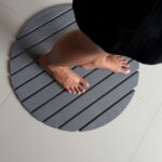 Tapis de bain rond Gris Orage en diatomite Agilis