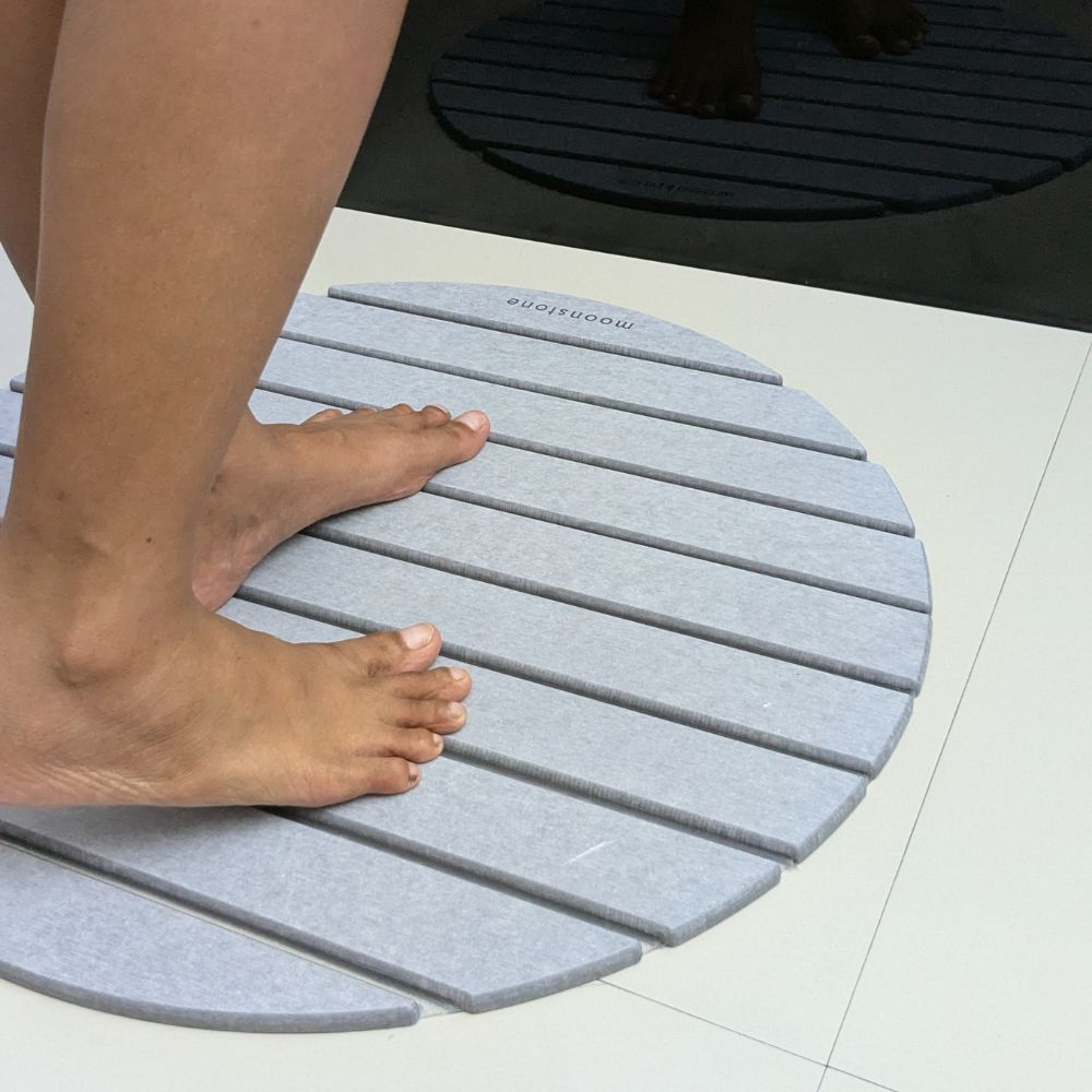 Tapis de bain rond Gris Nuage en diatomite Agilis