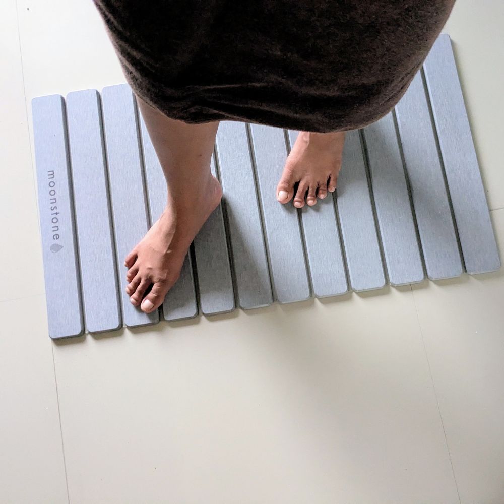 Grand tapis de bain Gris Nuage en diatomite Agilis XL