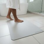 Grand tapis de bain souple Gris Nuage en diatomite Vatten XL