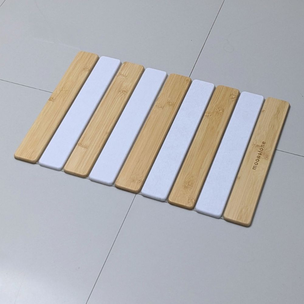 Tapis de bain pliable Bambou Tigré en diatomite Agilis