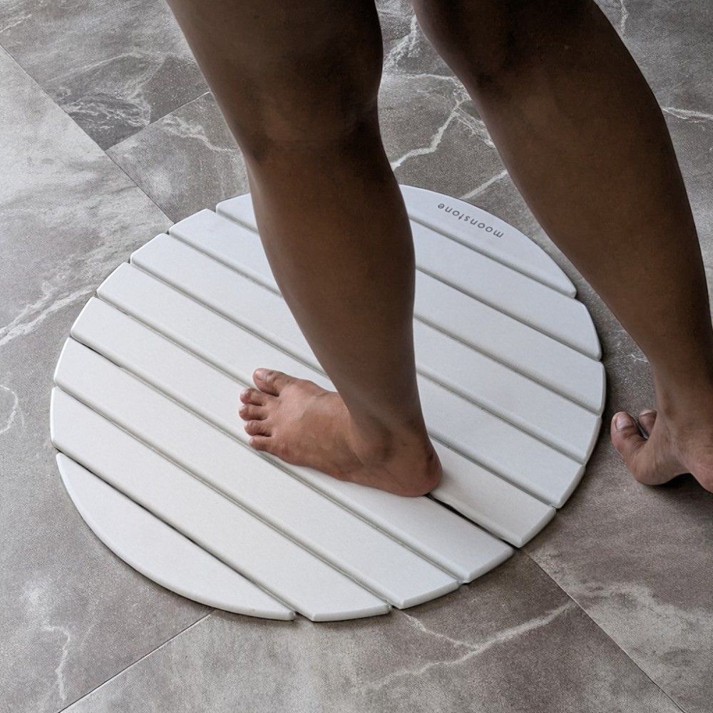 Tapis de bain rond en diatomite Agilis