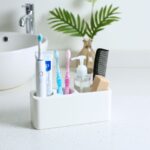 Porte brosse à dents Blanc Éternel en diatomite Olika